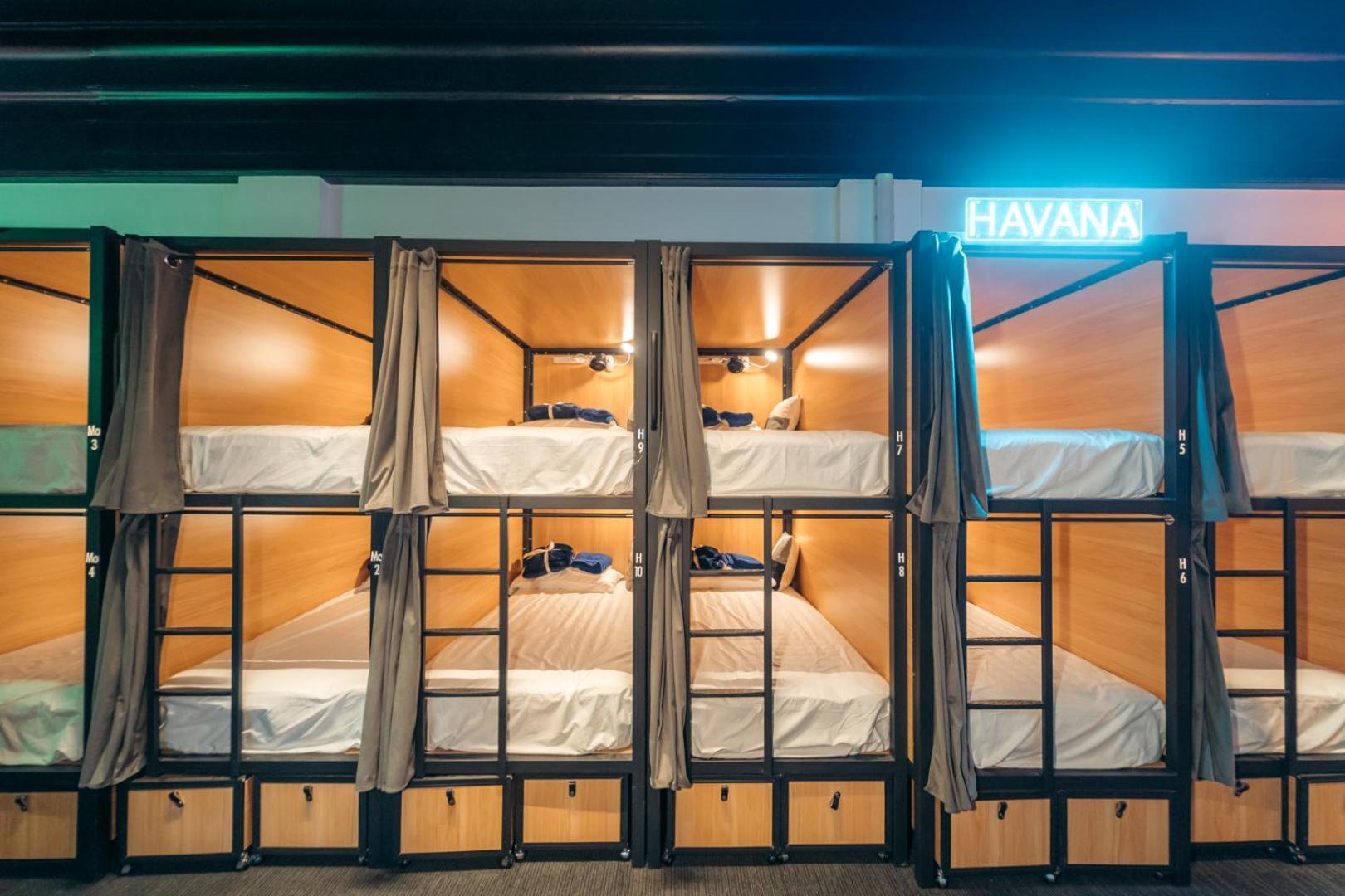 Capsuleaccom Hostel Gold Coast Dış mekan fotoğraf