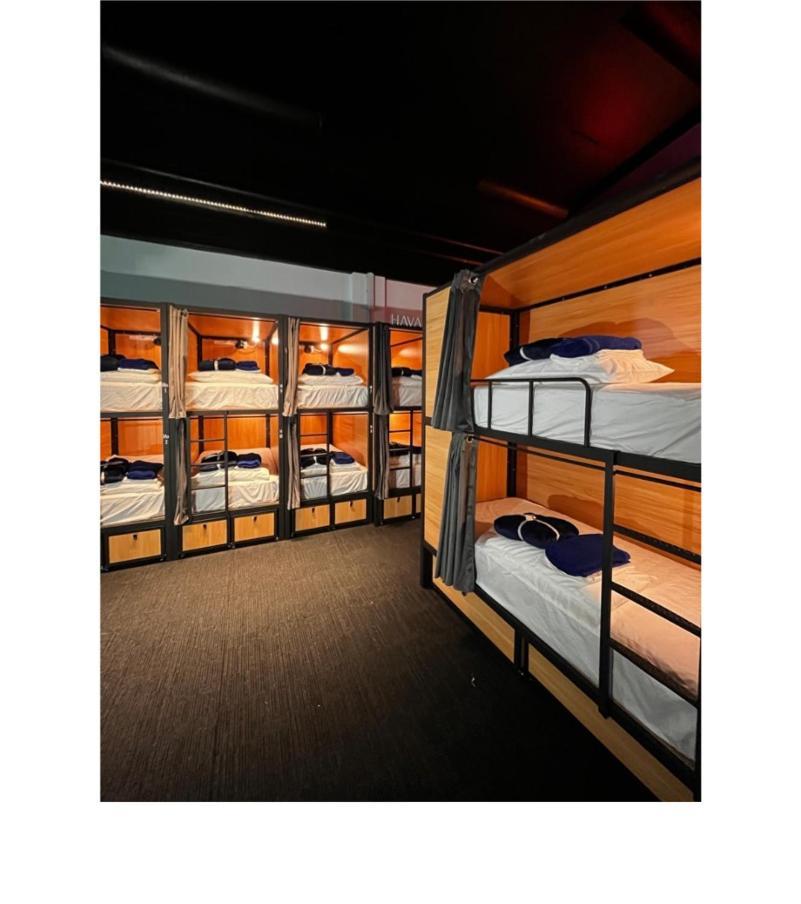 Capsuleaccom Hostel Gold Coast Dış mekan fotoğraf
